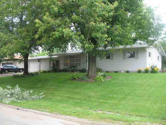 1001 S Quincy St., Clinton, IL 61727