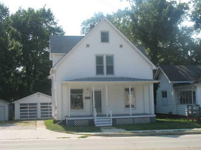 731 N Grant St., Clinton, IL 61727