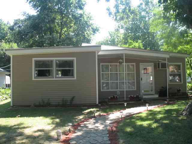 518 N Linden St., Clinton, IL 61727
