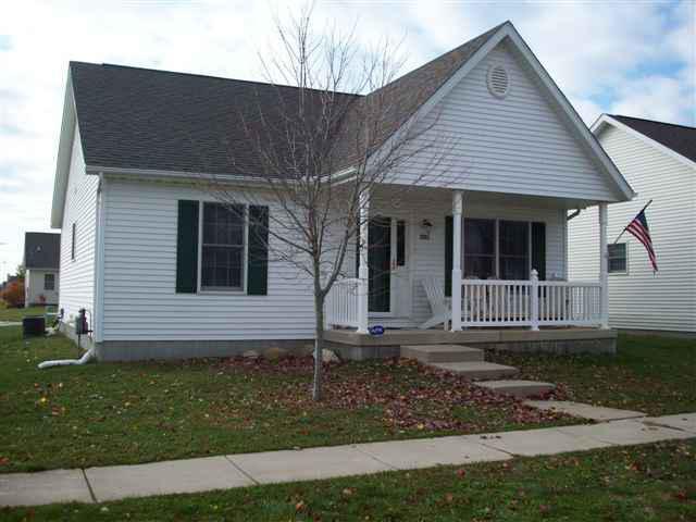 1005 Perry, Normal, IL 61761