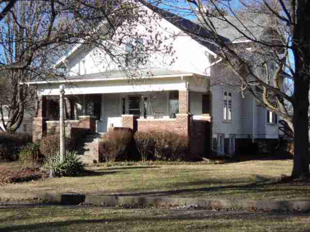 340 North St., Weldon, IL 61882