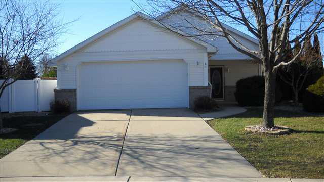 41 Astoria Way, Bloomington, IL 61704