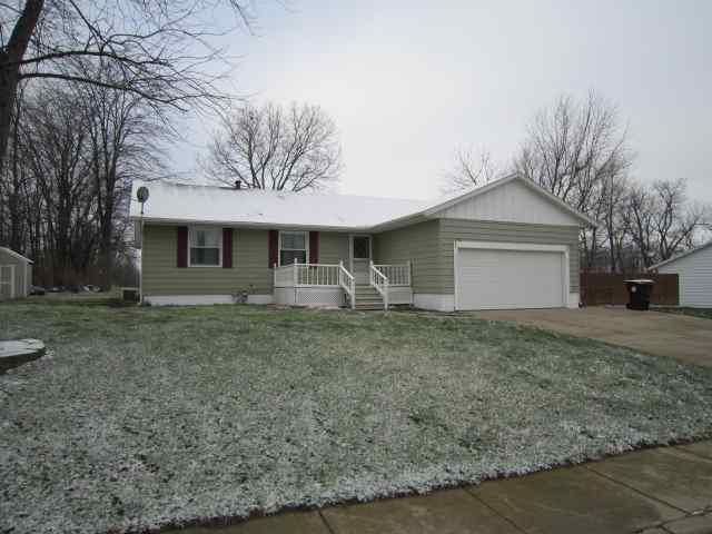 3 Willow Dr., Clinton, IL 61727