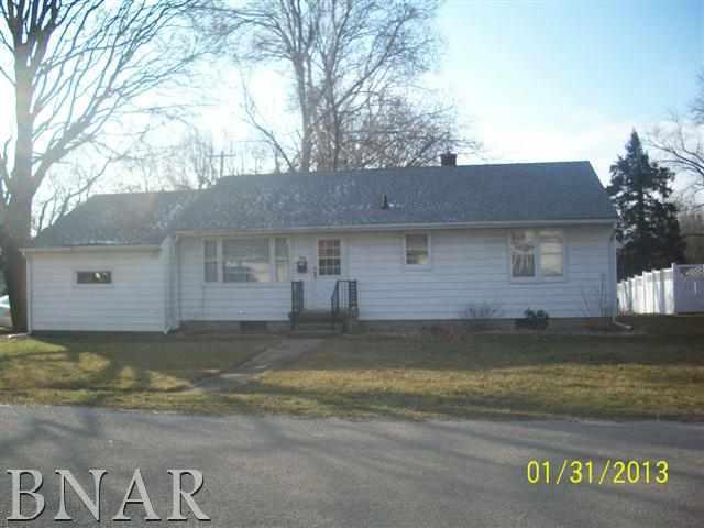 916 E South, Clinton, IL 61727