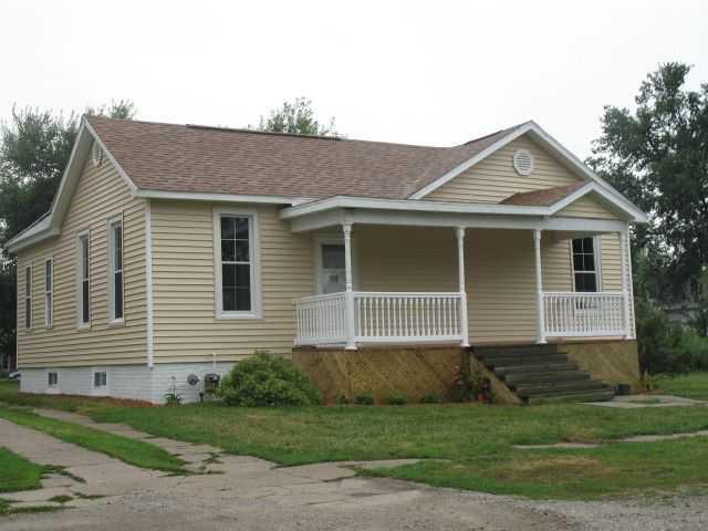 722 W Washington, Clinton, IL 61727