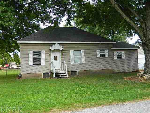 6904 Cotton St., Clinton, IL 61727