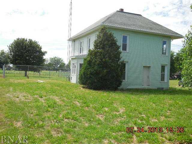 99 W Prairie, Cornell, IL 61319