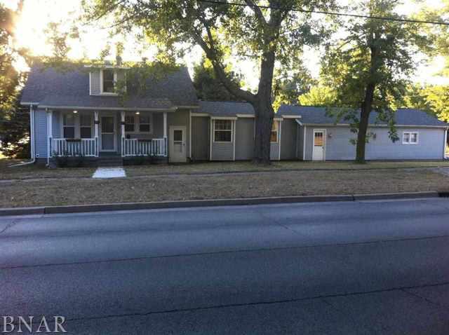 721 E Main St., Clinton, IL 61727