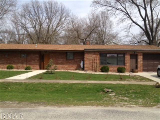 207 N Center, Saybrook, IL 61770