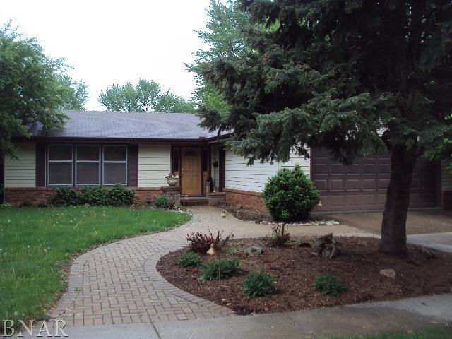 1301 Roland Dr., Normal, IL 61761