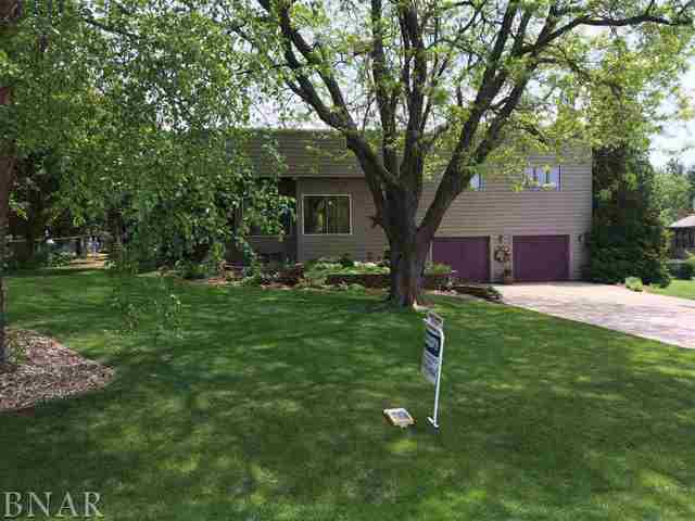 8695 Praire Tr., Bloomington, IL 61704