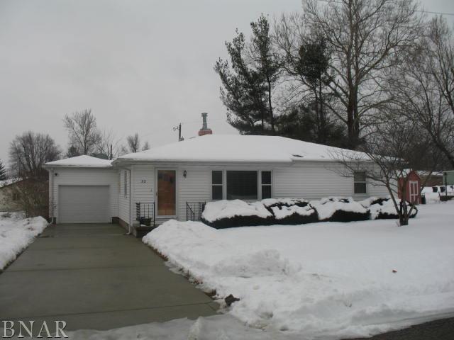 32 Cypress Dr., Clinton, IL 61727