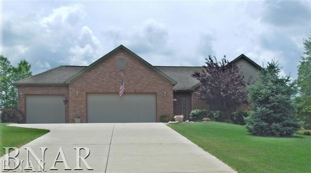 564 Fairway Dr., El Paso, IL 61738