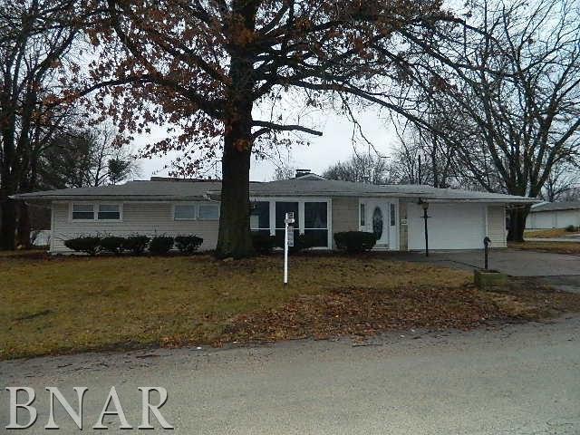 1103 S Quincy St., Clinton, IL 61727