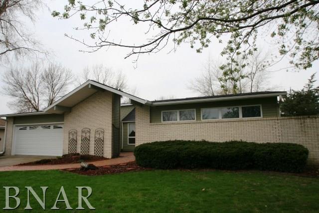 406 Stout, Mackinaw, IL 61755