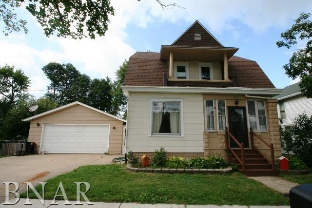 208 E Madison, Mackinaw, IL 61755