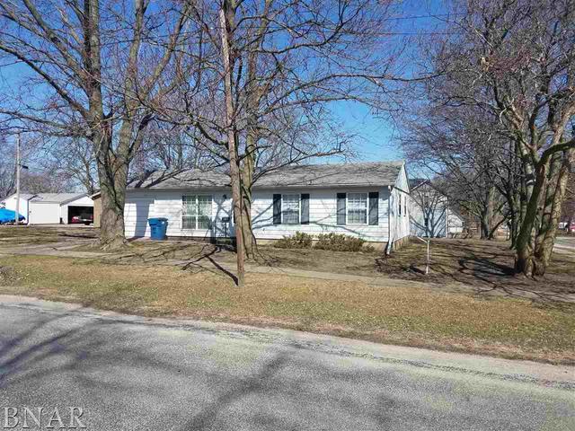 701 W Walnut, Lexington, IL 61753