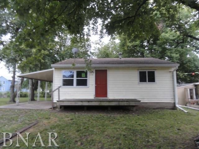 108 W Sixth St., Delavan, IL 61734
