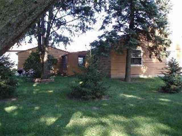 910 E Oakland, Bloomington, IL 61701