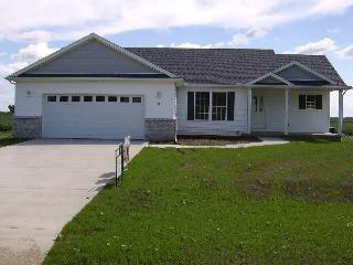 504 E Clay, El Paso, IL 61738
