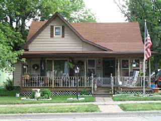 709 E Washington, Clinton, IL 61727