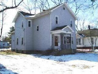 702 W Macarthur Ave., Bloomington, IL 61701