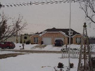 95 Cedar, Clinton, IL 61727