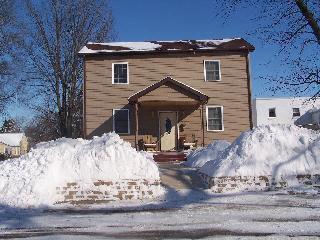 402 S Monroe, Clinton, IL 61727