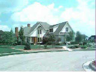 4 Windsong Way, Bloomington, IL 61704