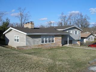 33 Hickory, Clinton, IL 61727