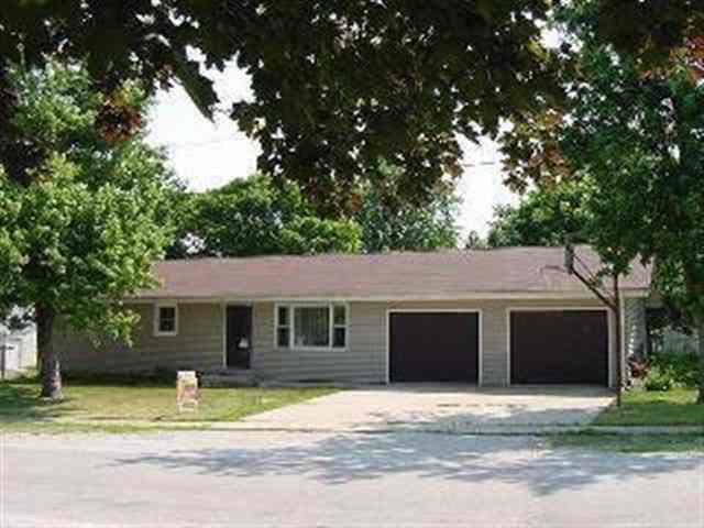 115 Walnut, Minonk, IL 61760