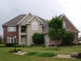 20056 Shaker Lake Rd., Bloomington, IL 61704