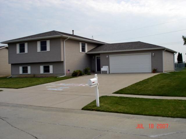 51 Kirkwood, Clinton, IL 61727