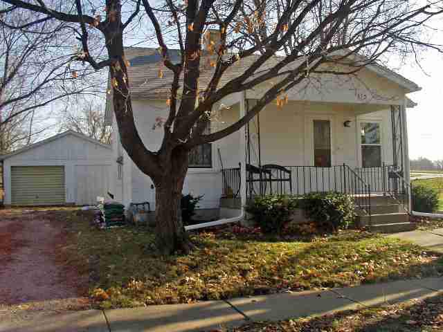 1315 N Allin St., Bloomington, IL 61701