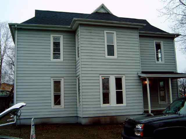 106 N Oak St., Lexington, IL 61753