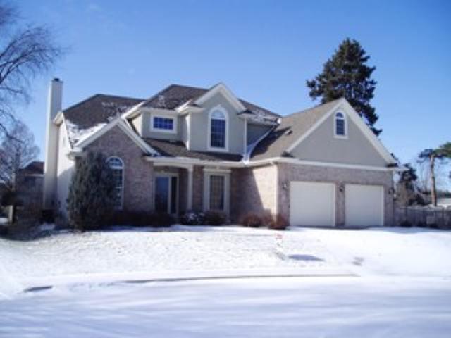18 Scofield Ct., Bloomington, IL 61704