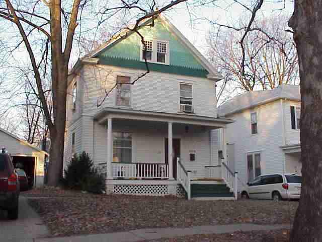 1106 N Fell Ave., Bloomington, IL 61701