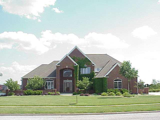 5 Windsong Way, Bloomington, IL 61704