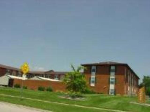 10 Willedrob #9, Bloomington, IL 61701