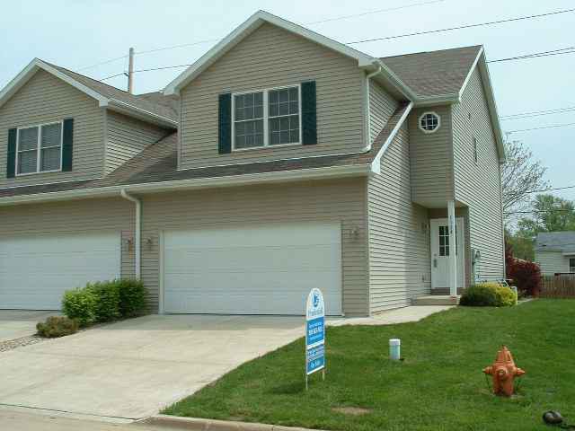 1124 Doral Dr., Bloomington, IL 61701