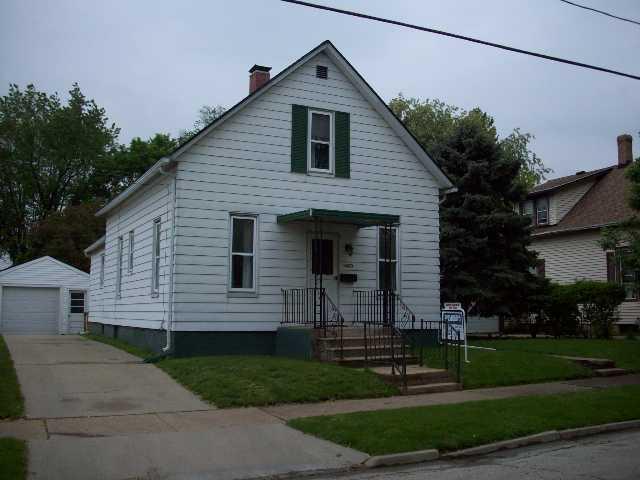 1423 W Mulberry St., Bloomington, IL 61701