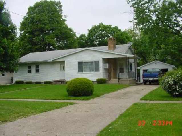 545 E Second, El Paso, IL 61738