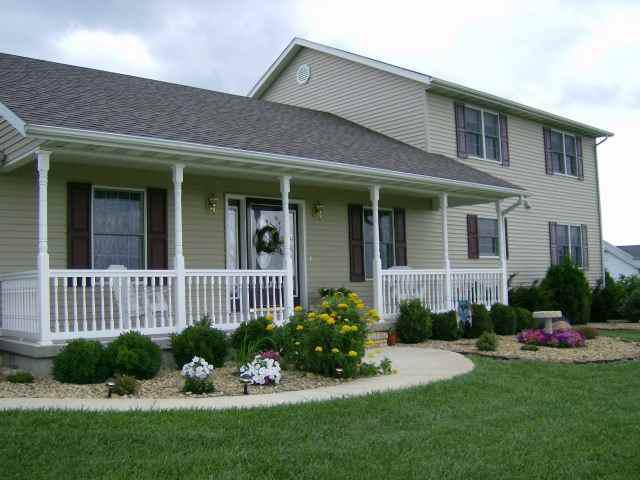 800 N East Rd., Clinton, IL 61727