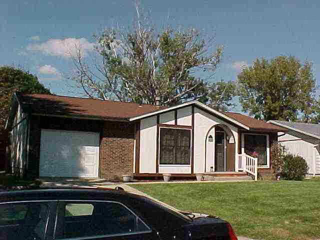 1306 Dalton Dr., Normal, IL 61761