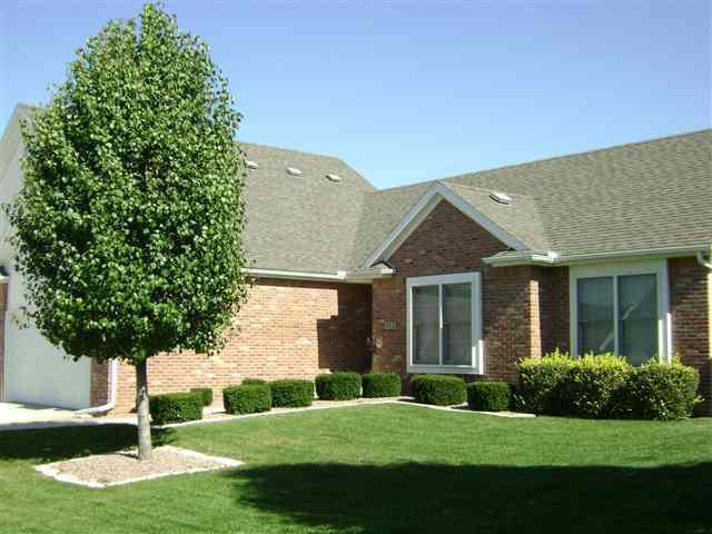 324 Fieldcrest Ct., Normal, IL 61761