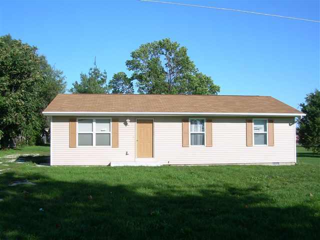 203 S Maple, El Paso, IL 61738