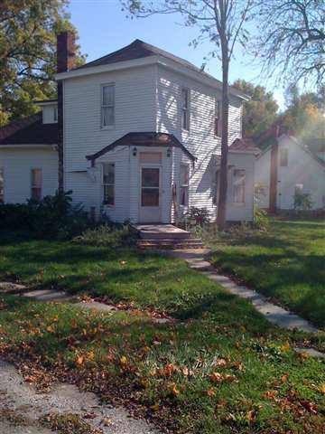201 S Harrison St., Colfax, IL 61728