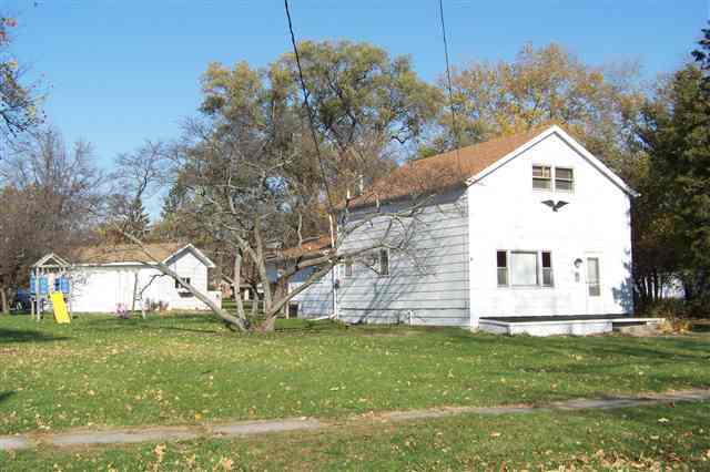 300 SW 6th, Atlanta, IL 61723