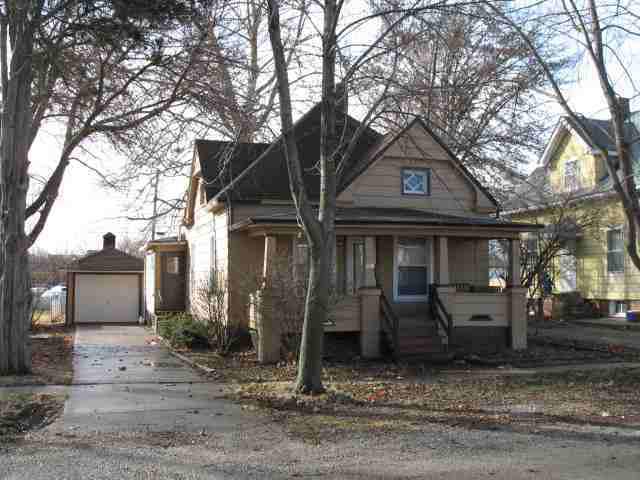 500 W South St., Clinton, IL 61727