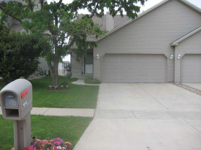 1818 Vladimir Dr., Bloomington, IL 61704